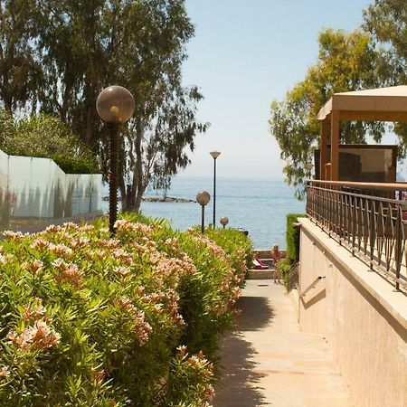 Galatex Beach Apartment Limassol Kültér fotó