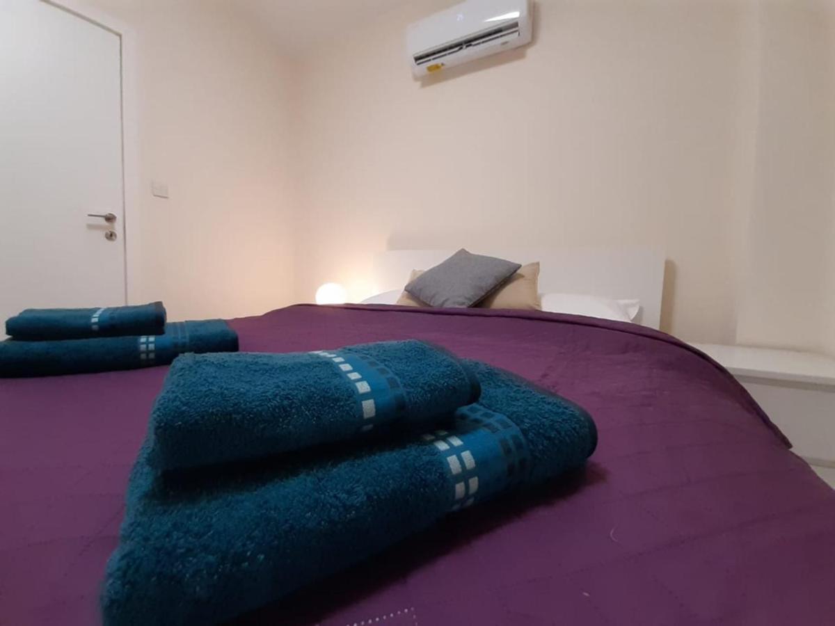 Galatex Beach Apartment Limassol Kültér fotó