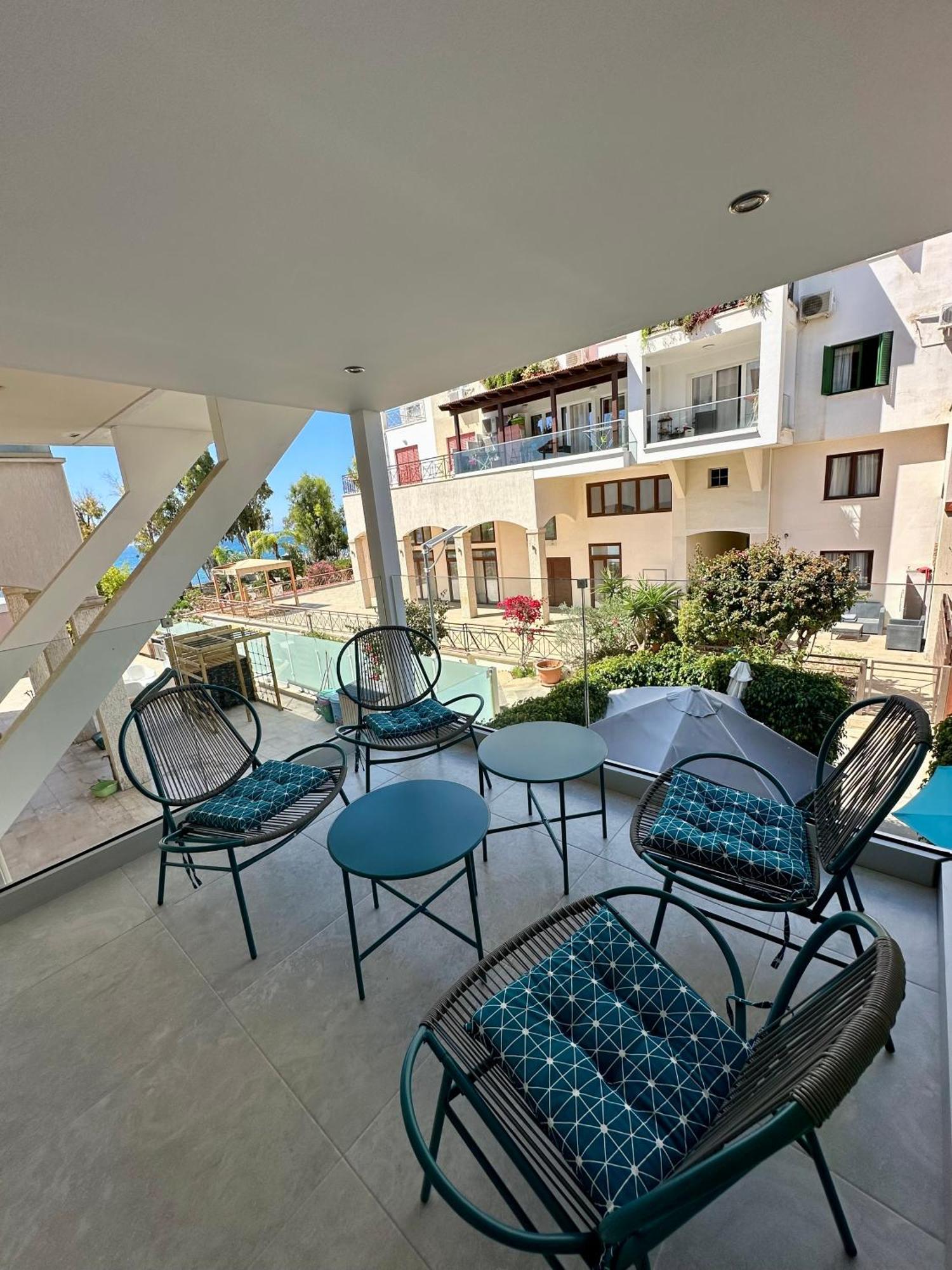Galatex Beach Apartment Limassol Kültér fotó
