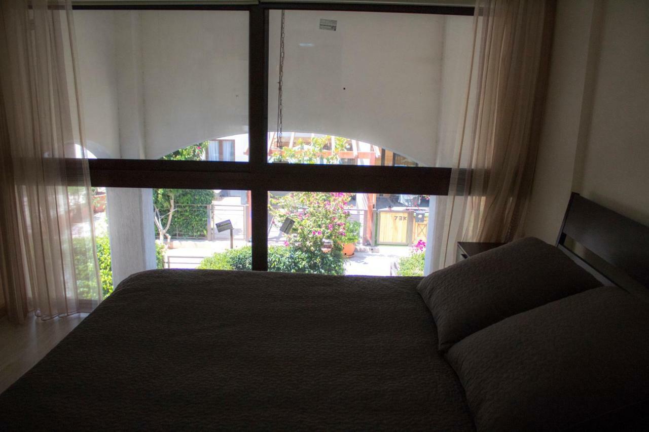 Galatex Beach Apartment Limassol Kültér fotó