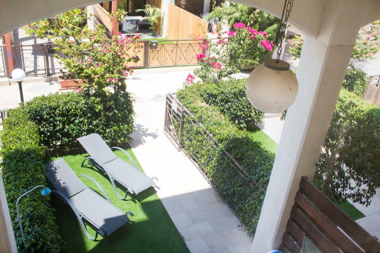 Galatex Beach Apartment Limassol Kültér fotó