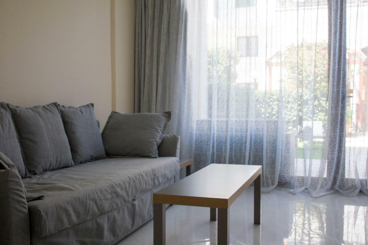 Galatex Beach Apartment Limassol Kültér fotó