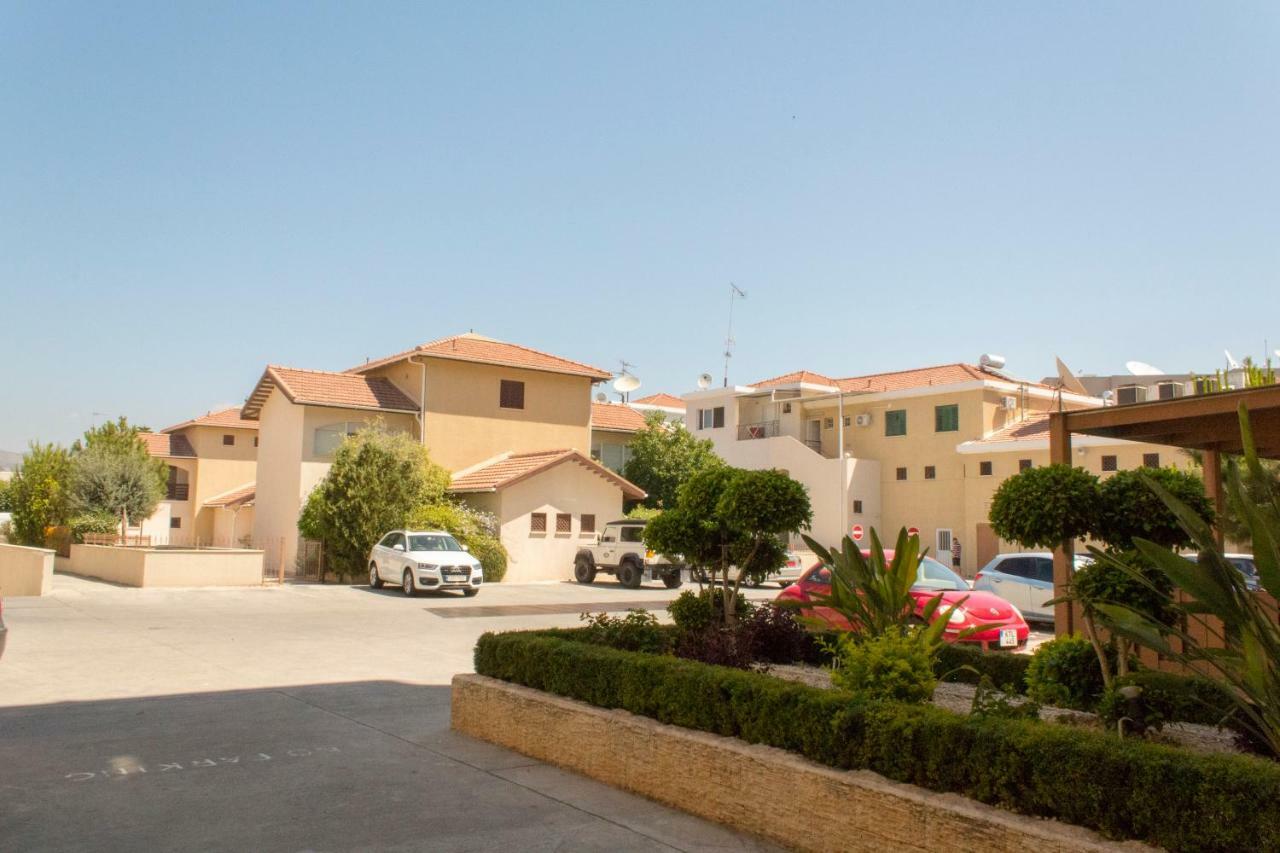 Galatex Beach Apartment Limassol Kültér fotó