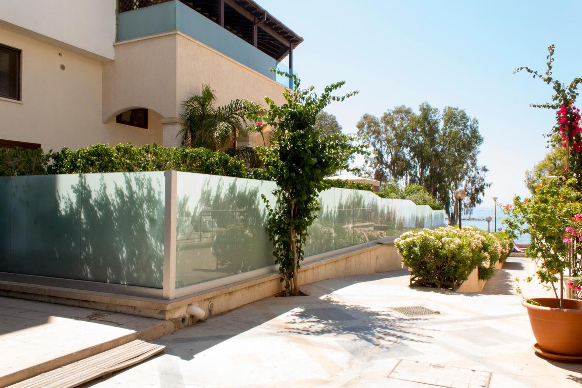 Galatex Beach Apartment Limassol Kültér fotó
