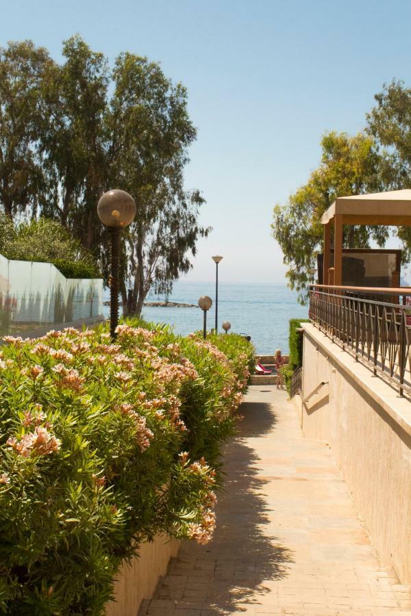 Galatex Beach Apartment Limassol Kültér fotó