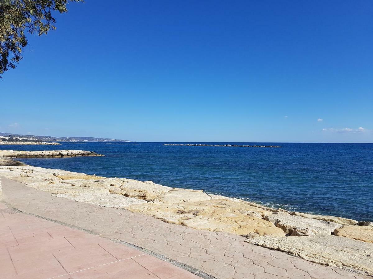 Galatex Beach Apartment Limassol Kültér fotó