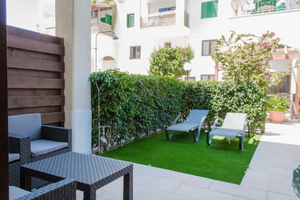 Galatex Beach Apartment Limassol Kültér fotó