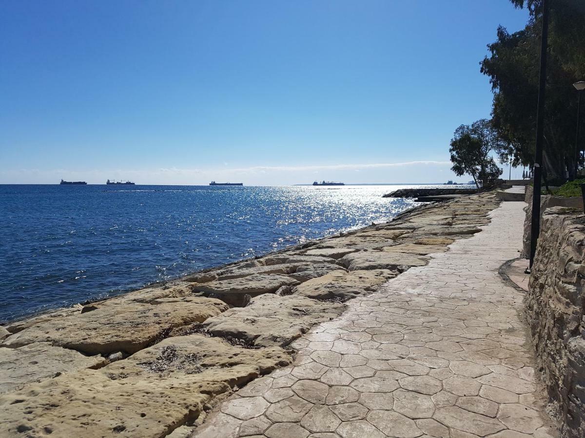 Galatex Beach Apartment Limassol Kültér fotó