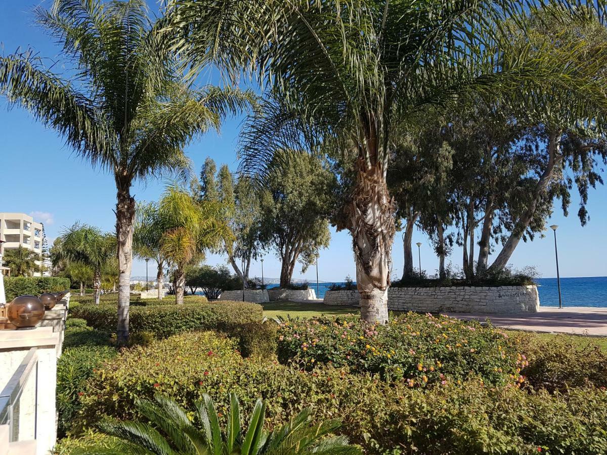 Galatex Beach Apartment Limassol Kültér fotó
