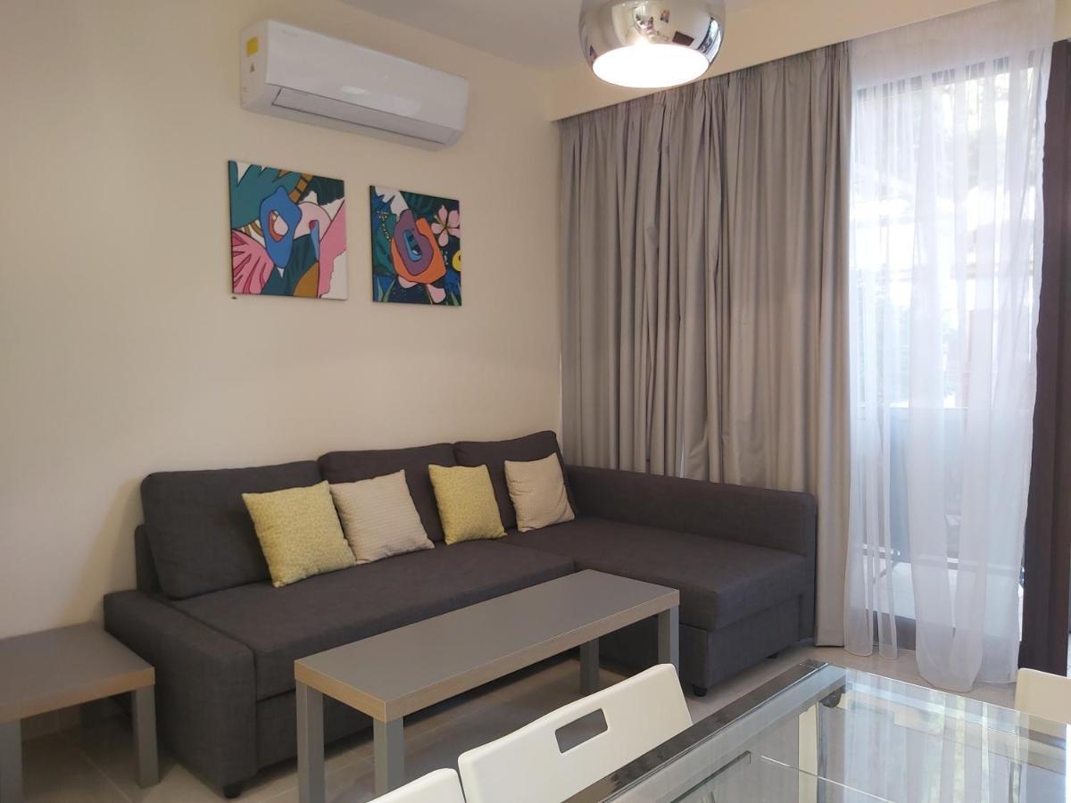 Galatex Beach Apartment Limassol Kültér fotó