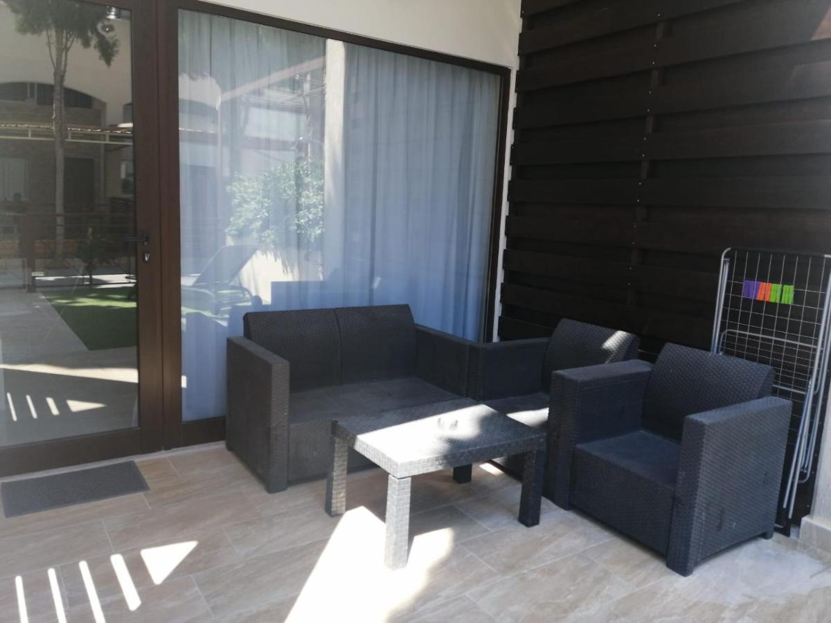 Galatex Beach Apartment Limassol Kültér fotó